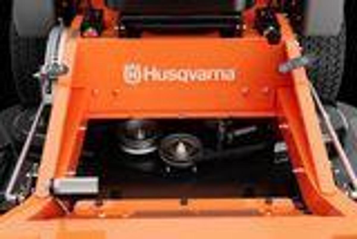 Husqvarna MZ 61IN ROPS Special Edition