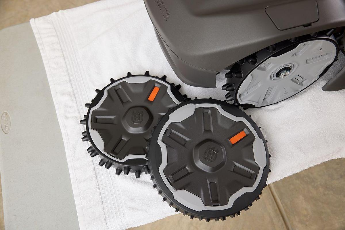 Husqvarna Automower® iQ Series Terrain Kit