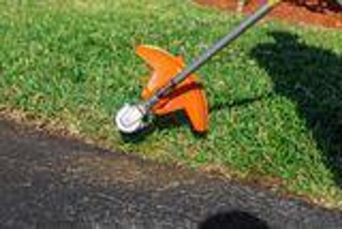 Husqvarna 320iL and 230iB Bundle