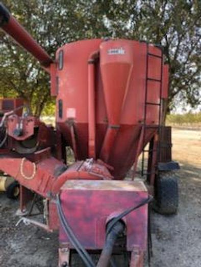 Gebraucht Case IH 1350 Grinder Mixer