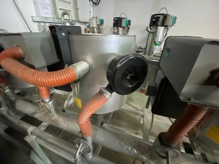 Used 2000 Piovan DS406 Desiccant Dryer System