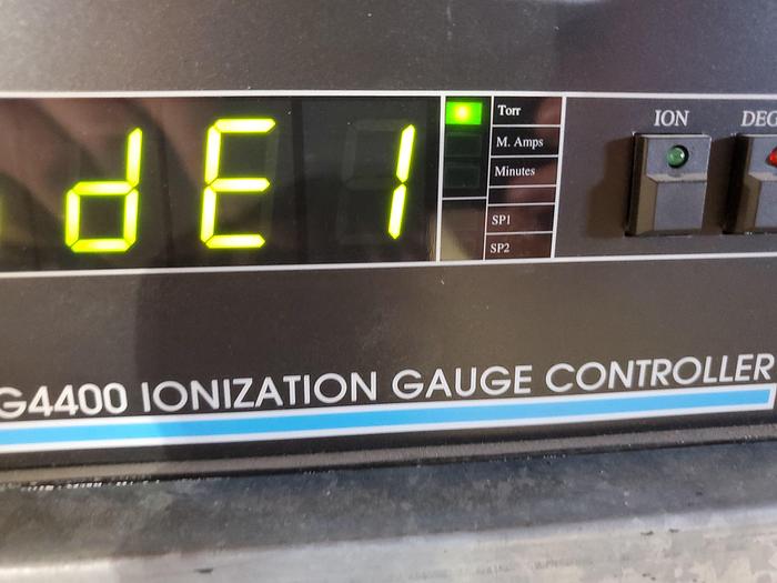 Used Kurt J. Lesker Co. IG4400 Ionization Gauge Controller S4101