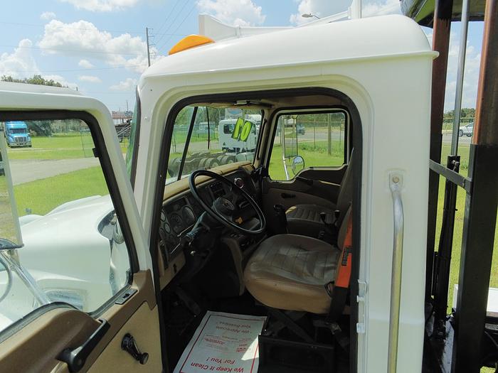 Used 2007 MACK CV 713