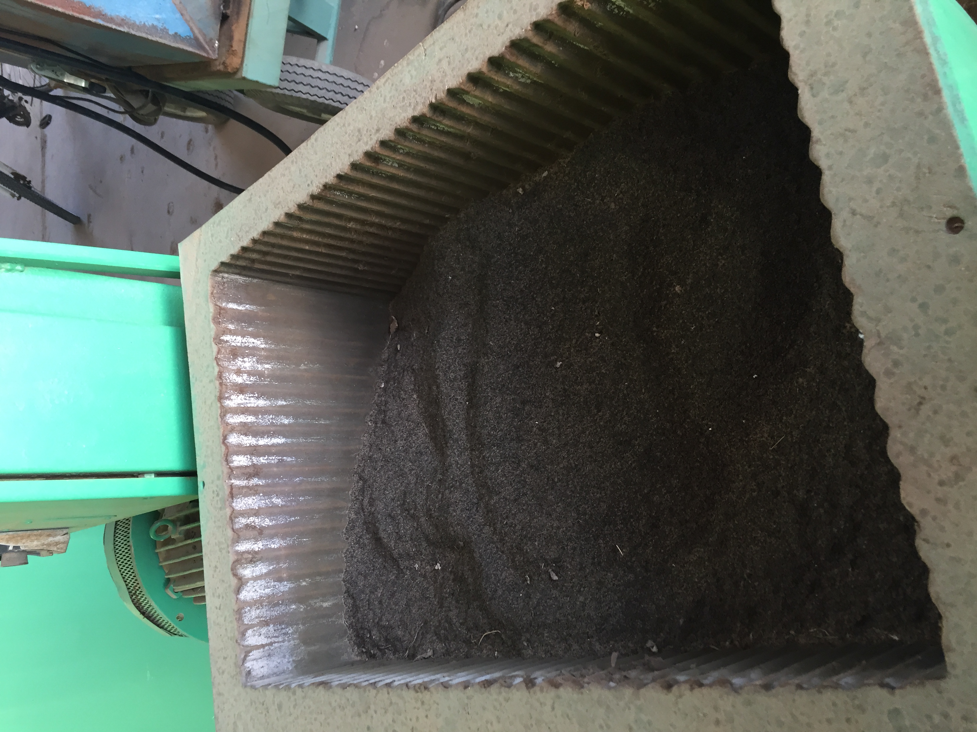 Used Ultramatic Vibratory Finisher
