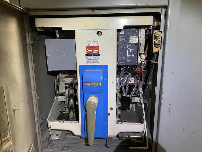 Used GENERAL ELECTRIC LOW VOLTAGE POWER CIRCUIT BREAKER