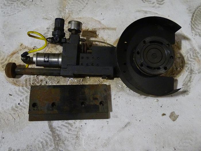 Used MANUAL SLITTING AIR KNIVES WITH HOLDERS (8 AVAILABLE)