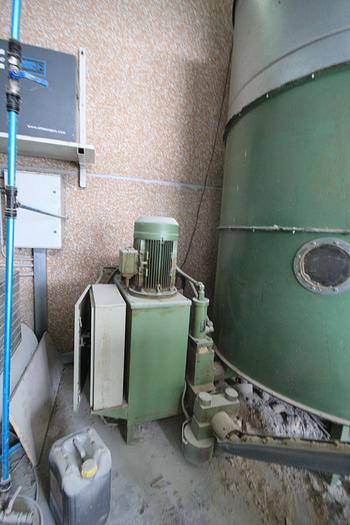 Usato Nazzareno Bricchettatrice usata in condizioni di lavoro