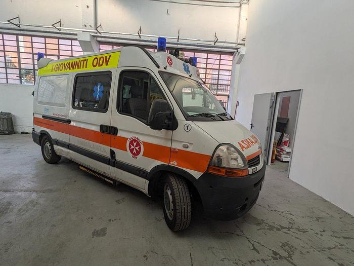 Usato Ambulanza per trasporto sanitario Renault Master