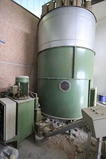 Usato Nazzareno Bricchettatrice usata in condizioni di lavoro