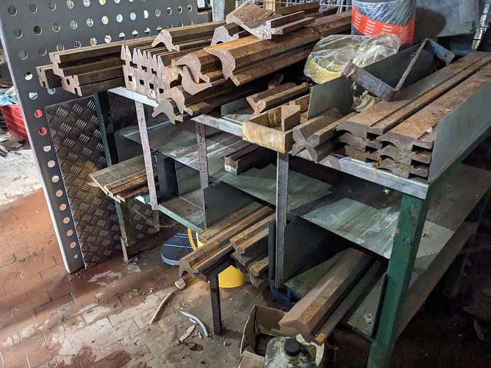 Usato Pressa piegatrice Schiavi RG 80/30