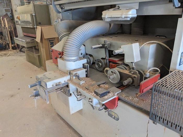 Usato 2001 Scorniciatrice Futura 4 alberi in condizioni di lavoro  EURO 230