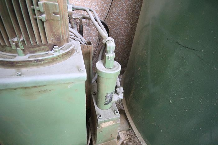 Usato Nazzareno Bricchettatrice usata in condizioni di lavoro