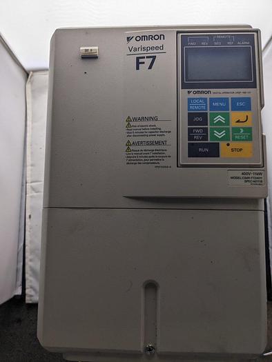 Usato YASKAWA Inverter Omron YASKAWA Varispeed F7 da 11kW CIMR-F7Z4011