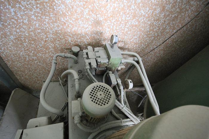 Usato Nazzareno Bricchettatrice usata in condizioni di lavoro