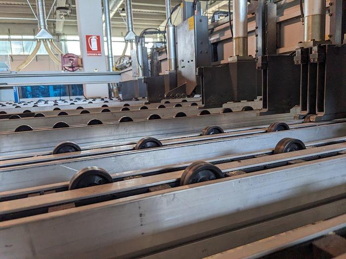 Usato 2002 Holzma HPL 11/43/22