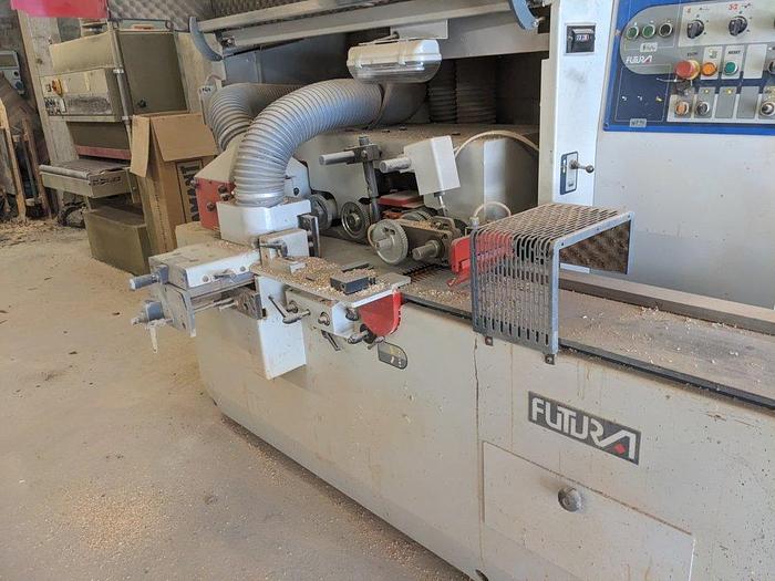 Usato 2001 Scorniciatrice Futura 4 alberi in condizioni di lavoro  EURO 230