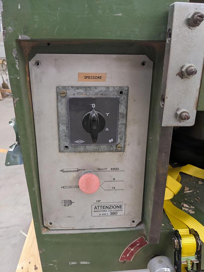 Used Thickness machine Pialla a spessore Invicta  S51