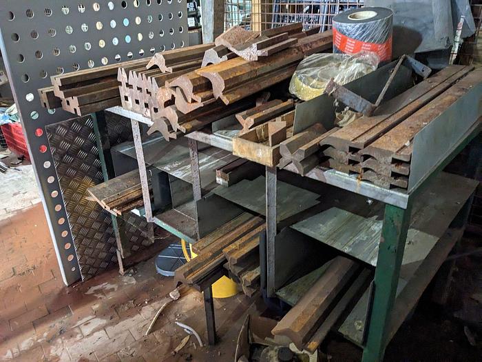 Usato Pressa piegatrice Schiavi RG 80/30