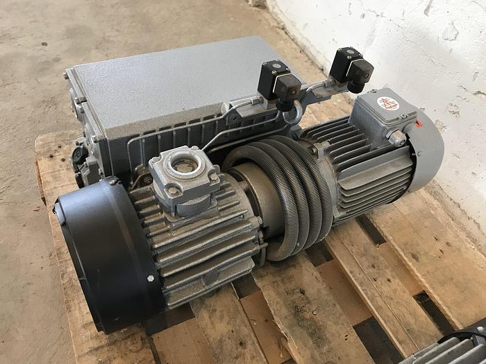 Used Vacuum pump Busch 100m3 new condition