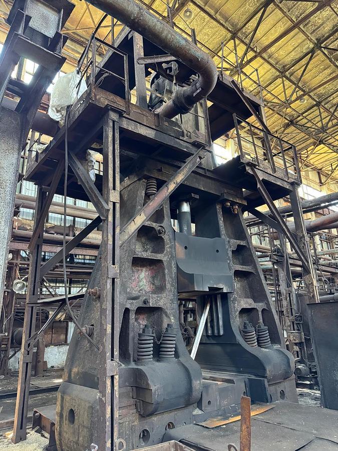Used 1985 Kramatorsk M2152 16T Air steam die forging hammer