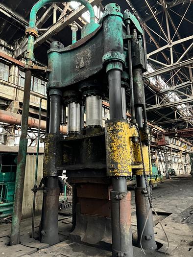 Used 1980 DNIPROPRESS PB1341 1250 tons