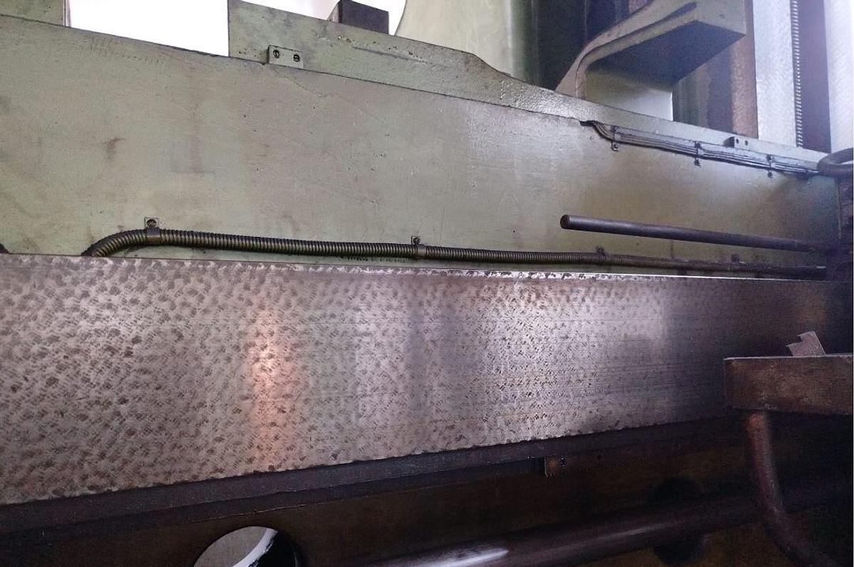 Used CKD BLANSKO SK25A Vertical Turning Lathe