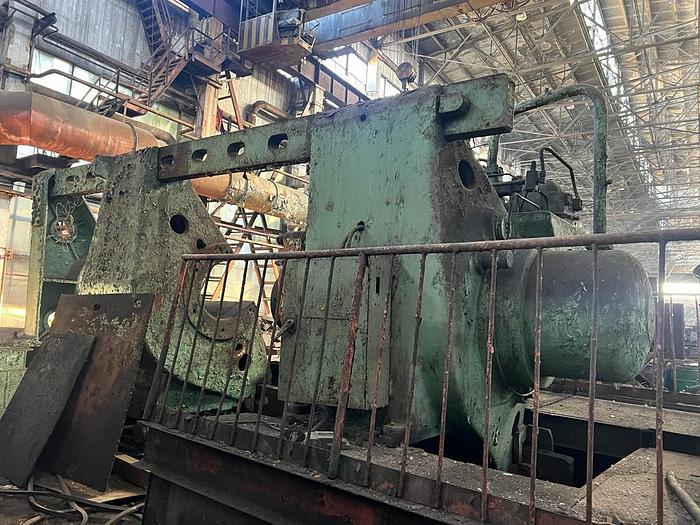 Used 1972 ODESSAPRESSMASH P6738, 630T Horizontal Hydraulic press for pressing of wheelsets