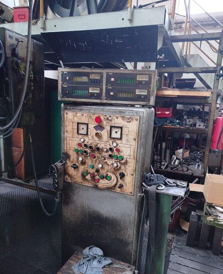 Used CKD BLANSKO SK25A Vertical Turning Lathe