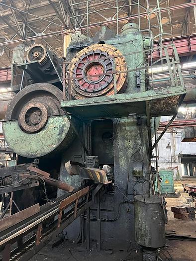 Used 1980 SMERAL LKM 4000 Hot stamping press