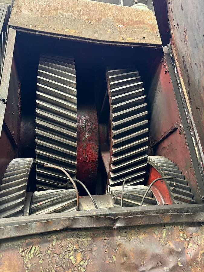 Used Barnaul AC5752 (K8342) 1600T knuckle-joint coining press