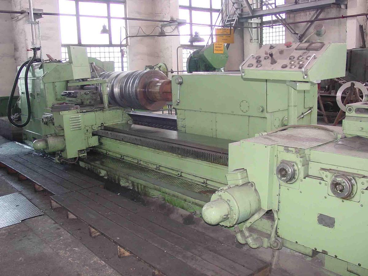Used 2001 Kramatorsk 1K824F2 (650x4000) Shaft Turning Lathe