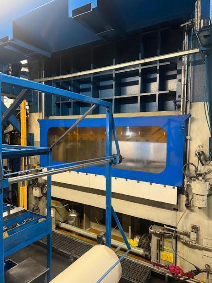 Used LEINHAAS ERFURT USTA 450/2000x1250 High-precision stamping press