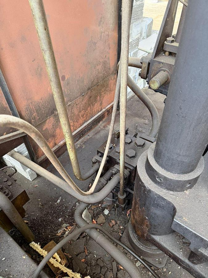 Used 1960  TOS Rakovnik CBJ 500-1 H-Frame Hydraulic Press