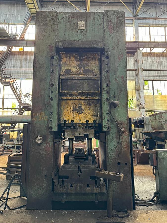 Used Barnaul AC5752 (K8342) 1600T knuckle-joint coining press