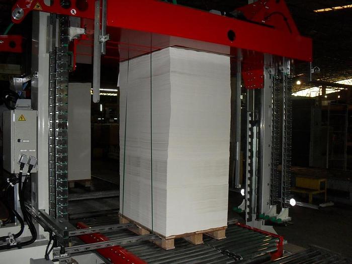 Vollautomatische vertikale Umreifungsanlage mit Palettenpresse für Kartonagen/Wellpappe