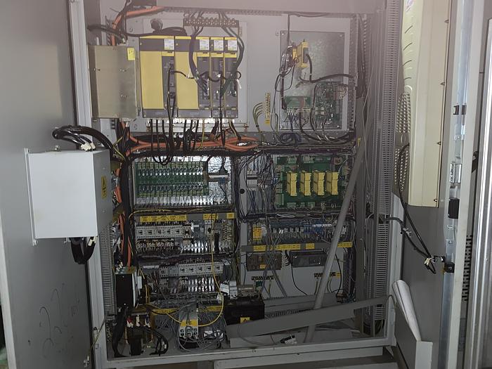 Used HARDINGE BRIDGEPORT XR760 VMC VERTICAL MACHINING CENTER WITH FANUC 18-iM CONTROL