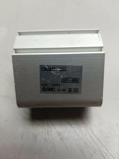 Used SMC cylinder CDQ2A25-10DZ