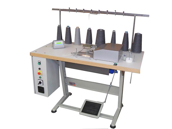 MACCHINA PER LA PRODUZIONE DI POM-PON E NAPPE  MODELLO PLC-SP