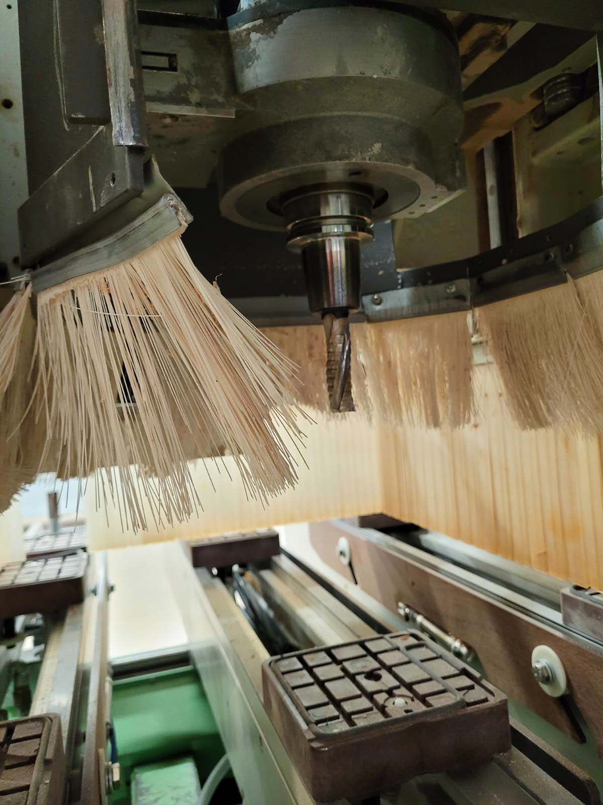 Used Weeke BP 165 - CNC Machining Center - 1995