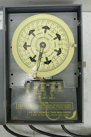 Used Thermo Andersen Intermatic Model G70 E10694 Analog Mechanical Dial Timer