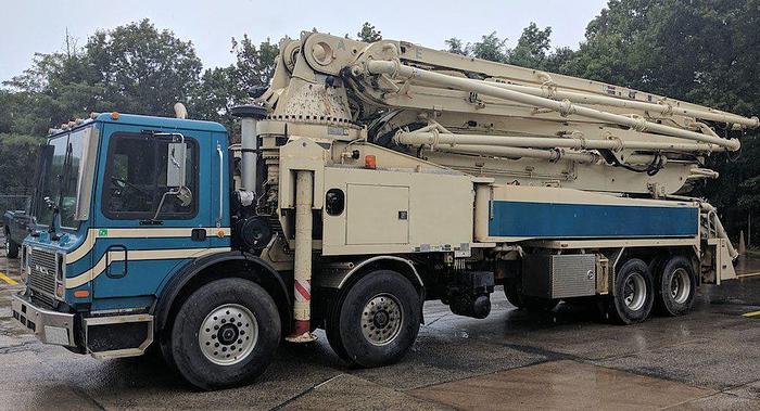 Used 2007 Putzmeister 47Z – 47 Meter Boom Pump