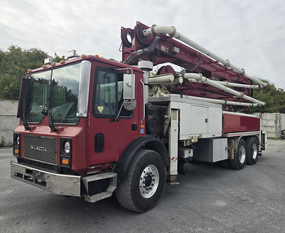 Used 2003 Putzmeister 32-Z 16H