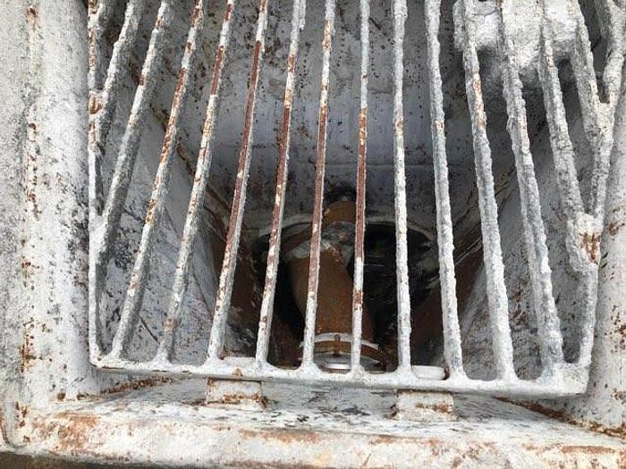 Used 2006 Tiger Shark Trailer Pump w/ 200′ of 2″ Hose