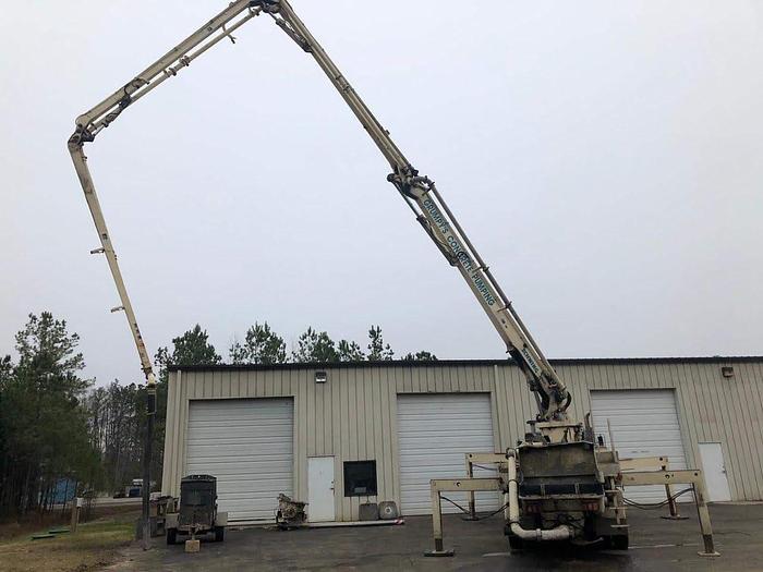 Used 2004 Schwing 32 Meter Pump w/ 2023 Kit and Radio/Wire Remote