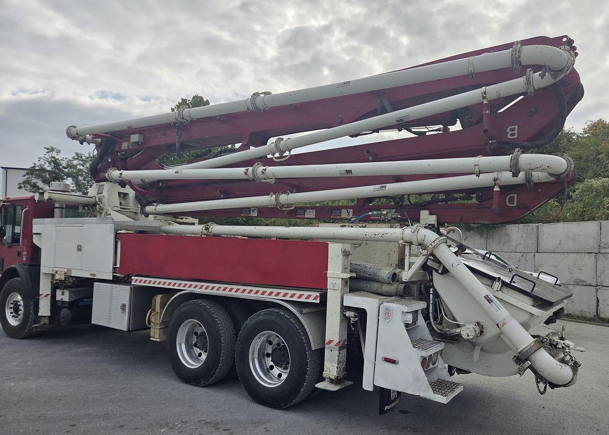 Used 2003 Putzmeister 32-Z 16H