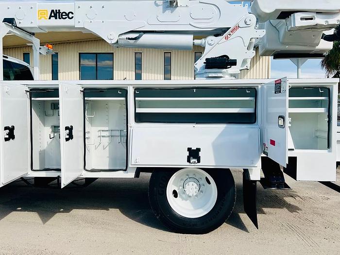 Used Altec AA55 60ft Bucket Boom on 2015 Ford F-750 4x2 Reg Cab Utility Truck - 44765