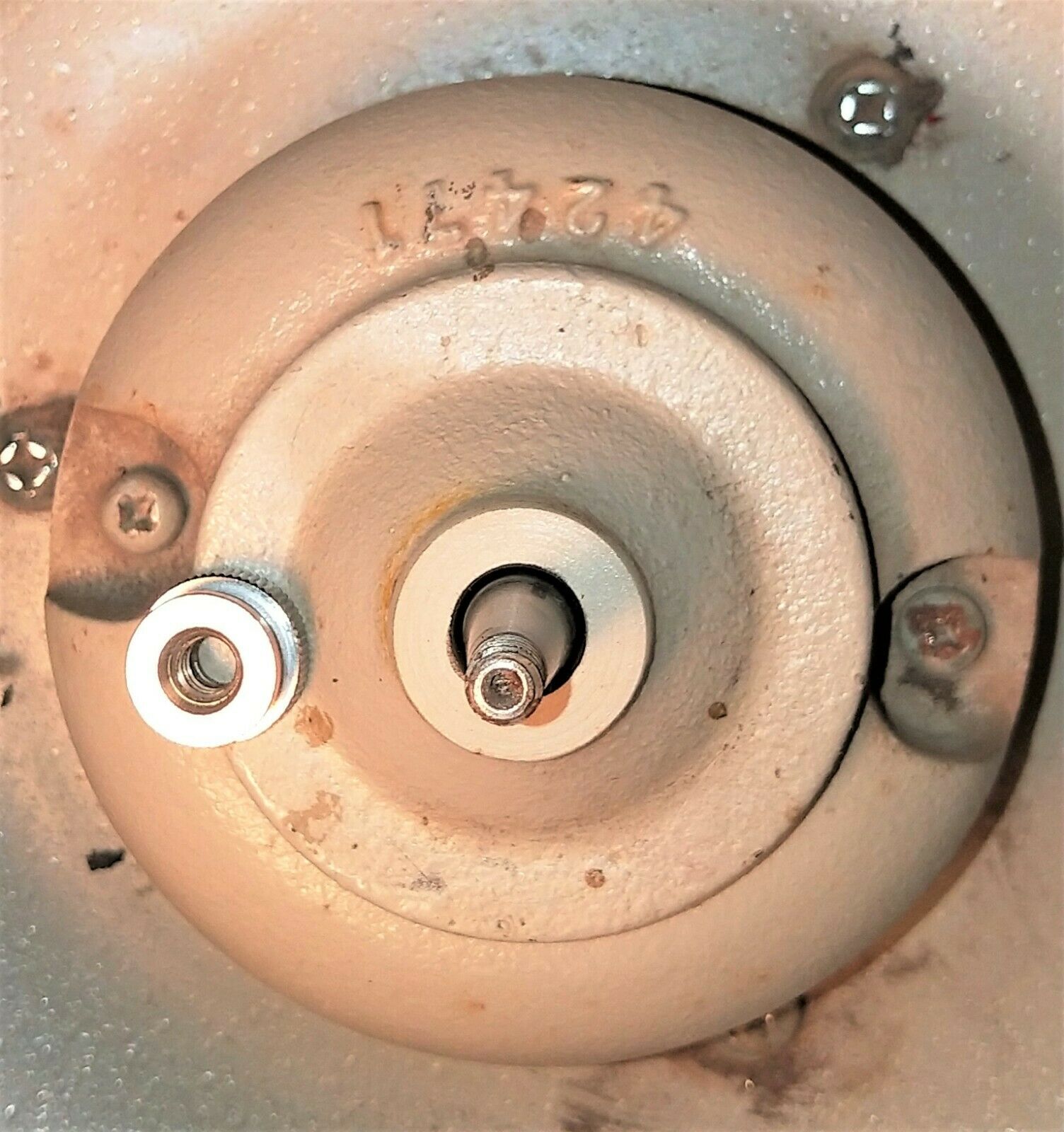 As is IEC Clinical CL Bench-model Centrifuge - SOLD AS-IS