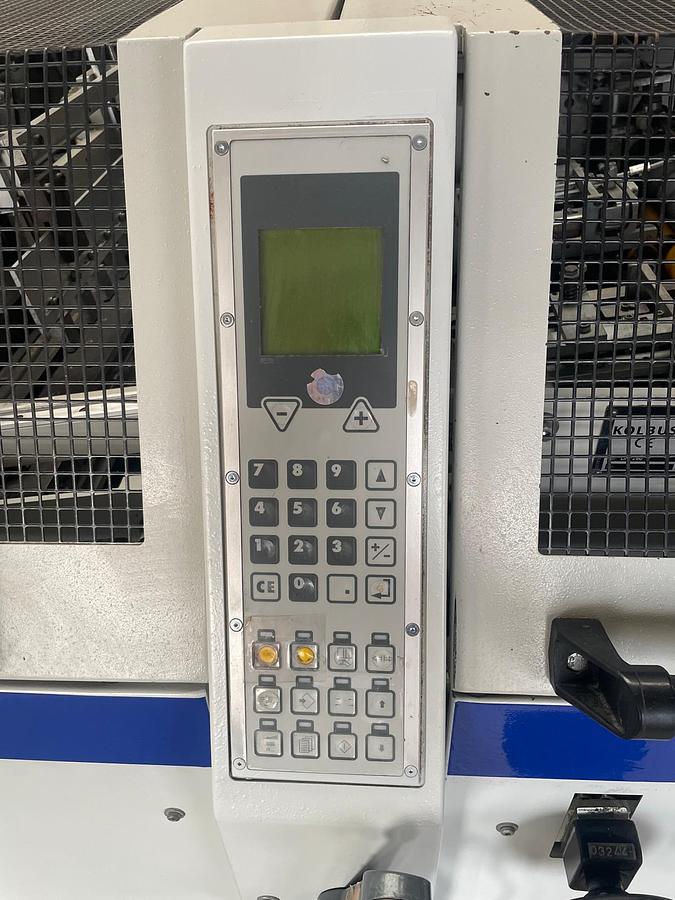 Used Kolbus DA 260 - automatický deskovací stroj