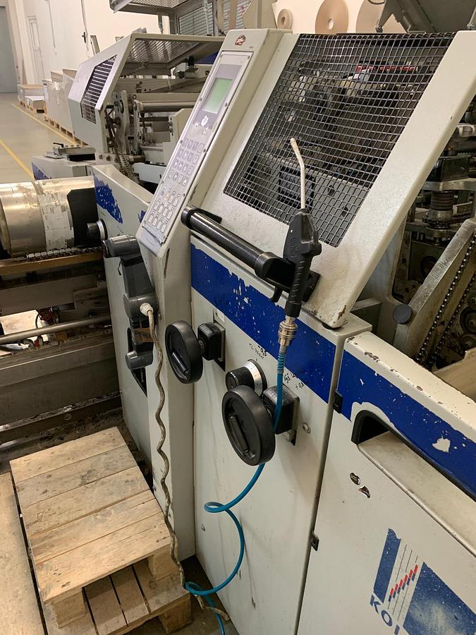 Used Kolbus DA 260 - automatický deskovací stroj 