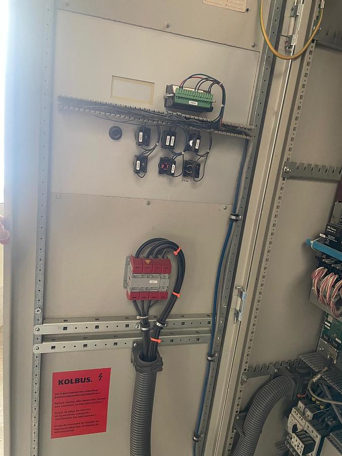 Used Kolbus DA 260 - automatický deskovací stroj